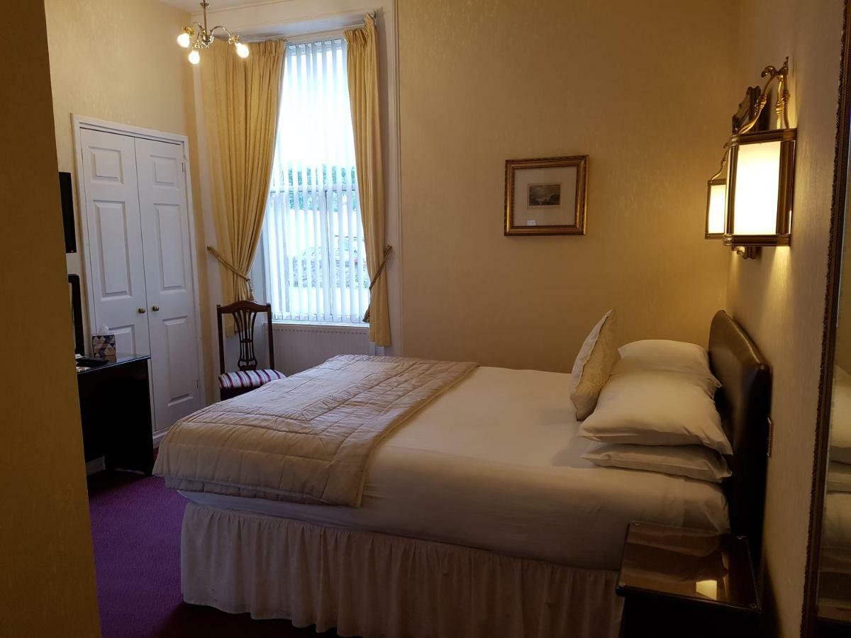 Atholl Villa Guest House Пітлохрі Екстер'єр фото